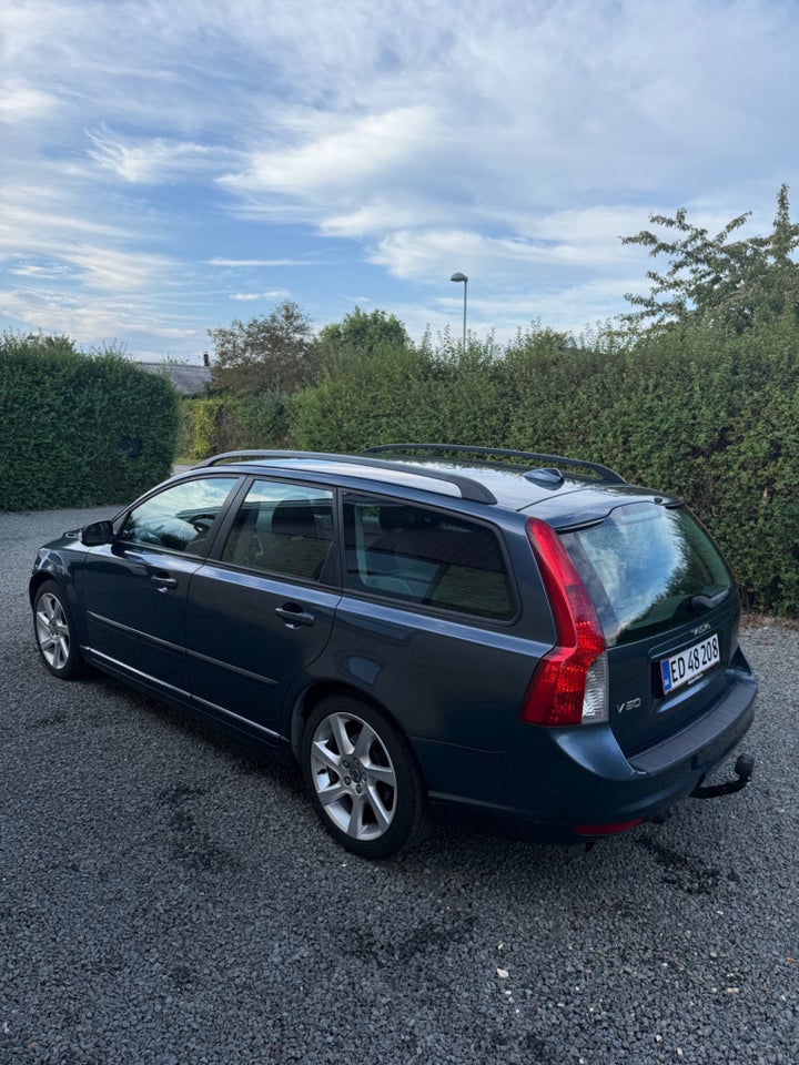 Volvo V50 2,5 T5 Momentum 5d