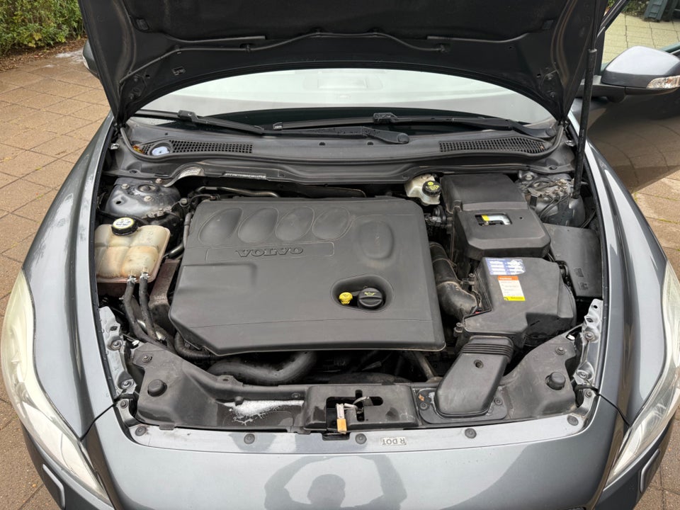 Volvo C30 2,0 D aut. 3d