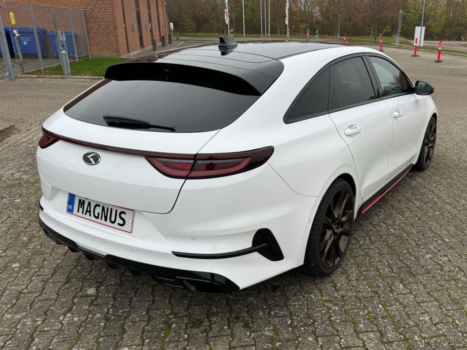 Kia ProCeed 1,6 T-GDi GT DCT 5d