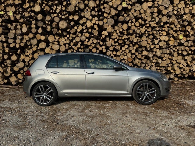 VW Golf VII 1,4 TSi 140 Highline BMT 5d