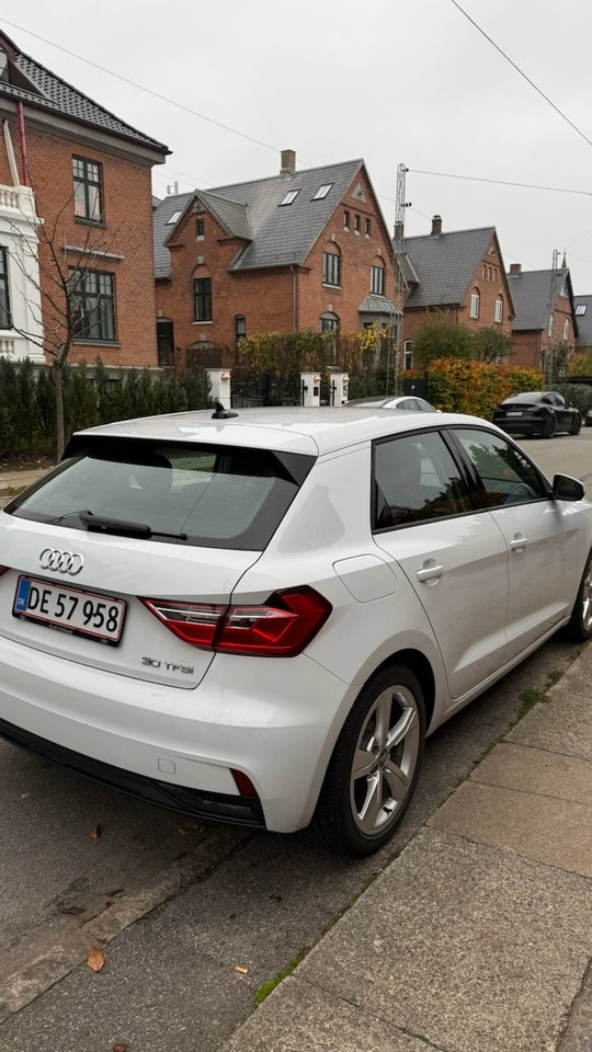 Audi A1 30 TFSi Sportback S-tr. 5d