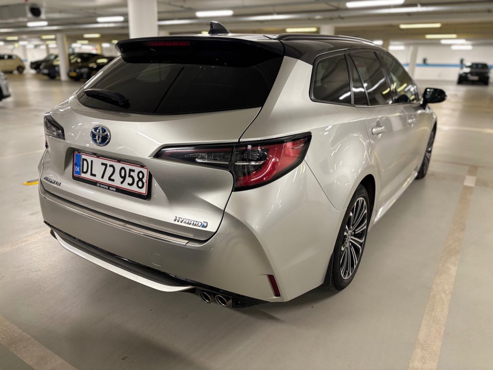 Toyota Corolla 2,0 Hybrid H3 Premium Touring Sports MDS 5d