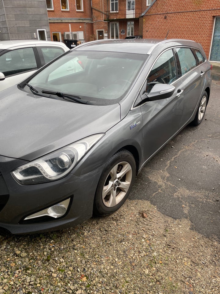 Hyundai i40 1,7 CRDi 136 Premium CW 5d