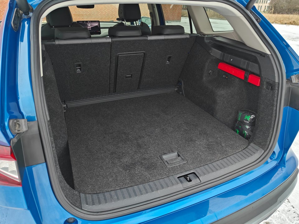 Skoda Enyaq 60 iV Plus 5d