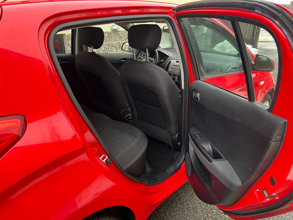 Hyundai i20 1,25 Classic 5d