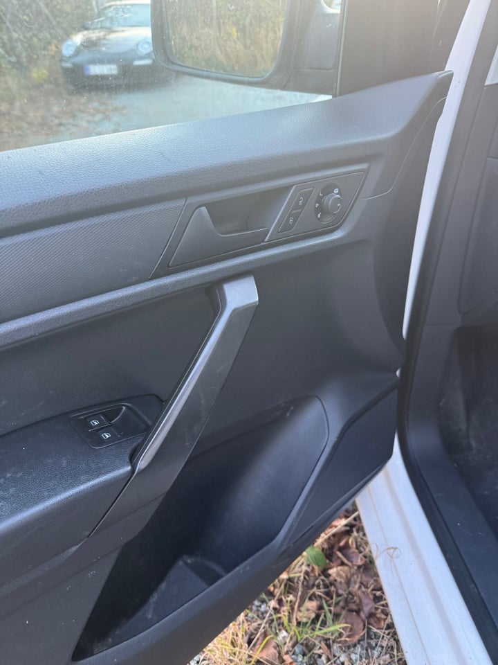 VW Caddy 2,0 TDi 75 BMT Van 4d