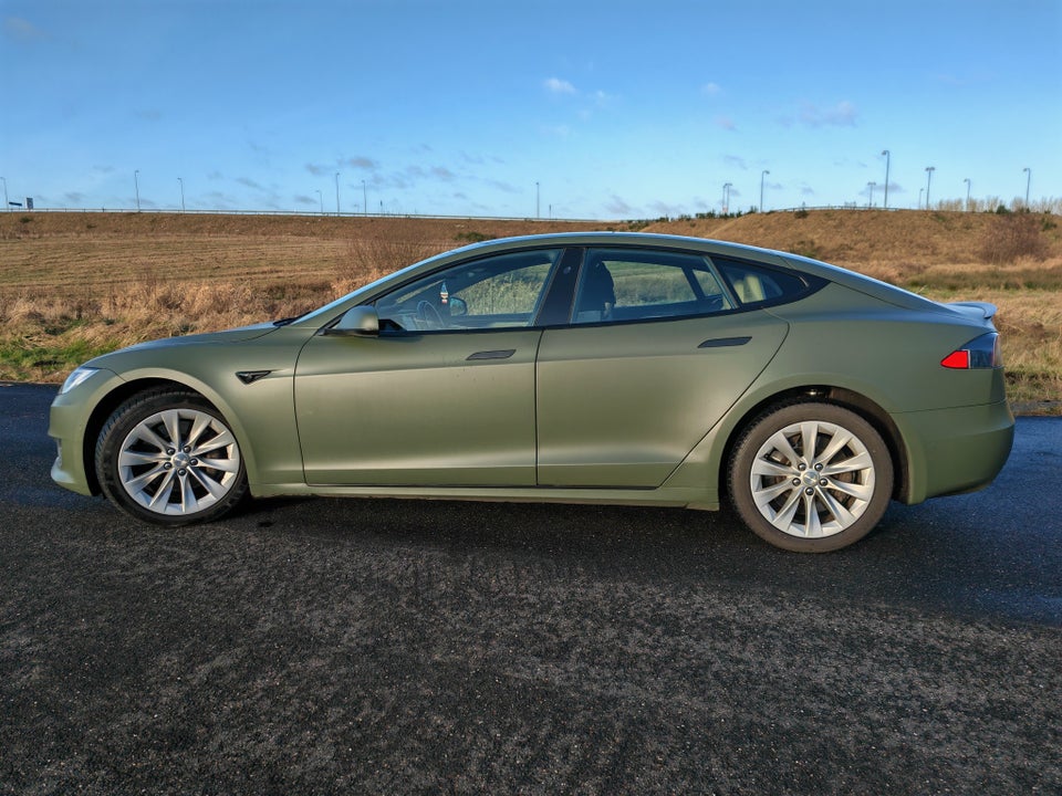 Tesla Model S 90D 5d