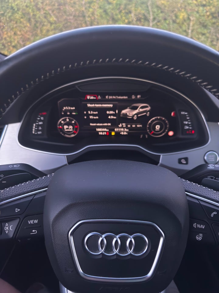 Audi Q7 3,0 TDi 272 S-line quattro Tiptr. 7prs 5d