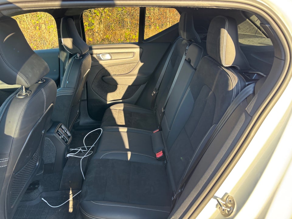 Volvo XC40 ReCharge Twin Ultimate 5d