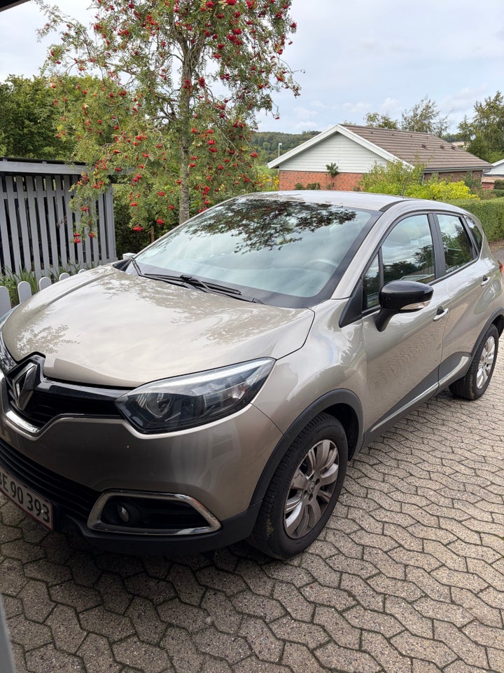 Renault Captur 0,9 TCe 90 Expression 5d