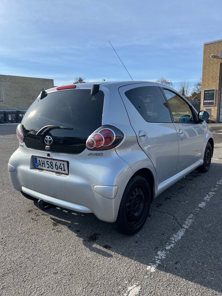 Toyota Aygo 1,0 VVT-i T1 5d