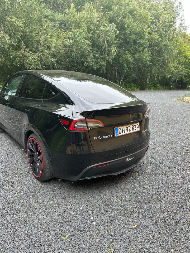 Tesla Model Y Performance AWD 5d