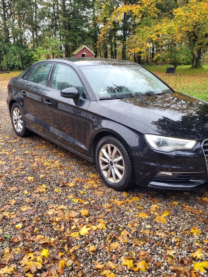 Audi A3 1,6 TDi 110 Ambition 4d