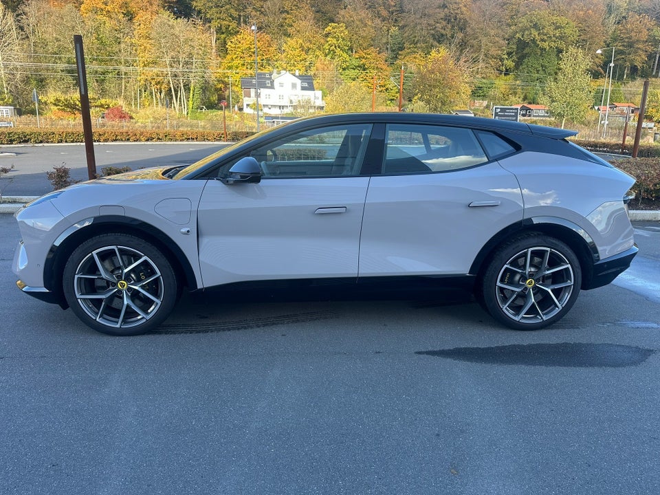 Lotus Eletre 5d