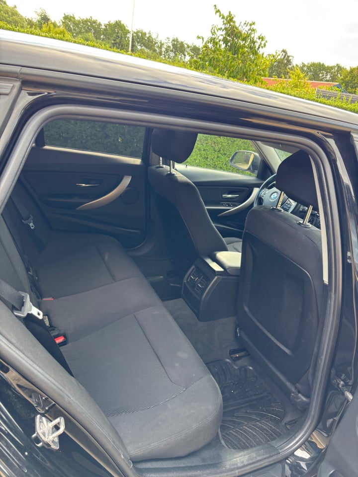 BMW 318d 2,0 Touring aut. 5d
