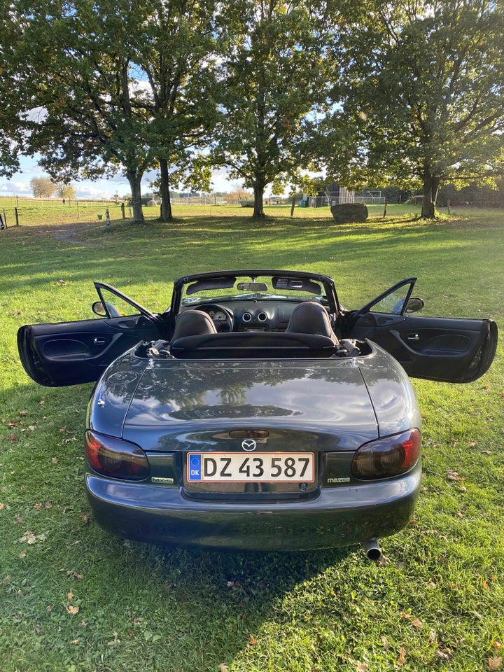 Mazda MX-5 1,6  2d