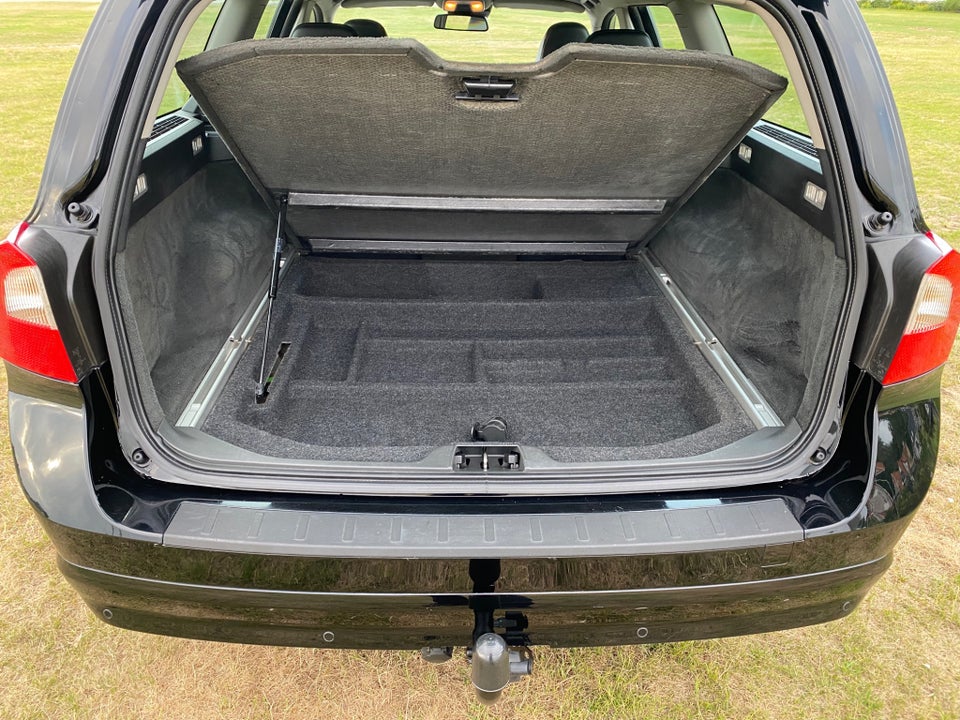 Volvo V70 2,0 D3 136 Kinetic 5d