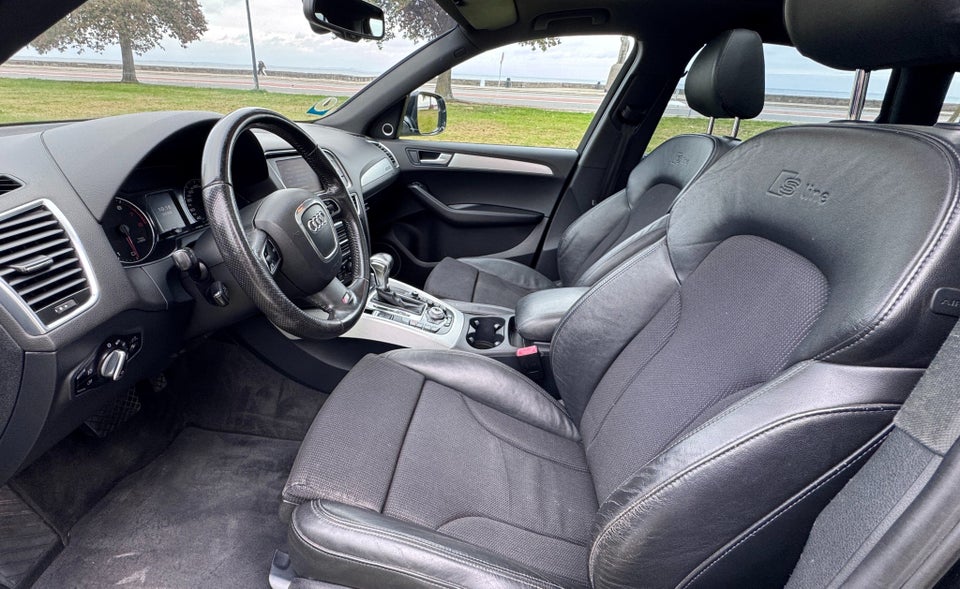 Audi Q5 2,0 TFSi 211 S-line quattro S-tr. 5d