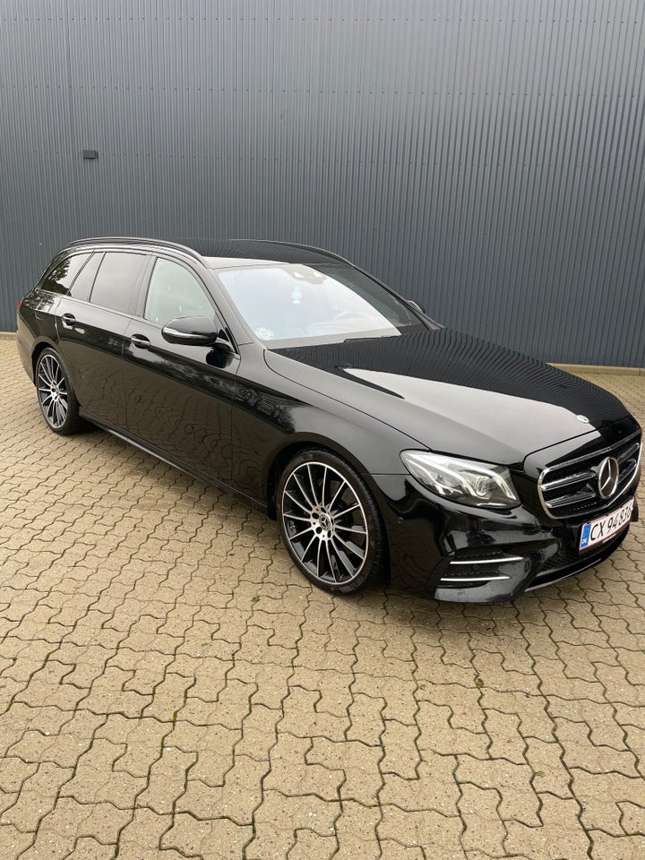 Mercedes E220 d 2,0 AMG Line stc. aut. 5d