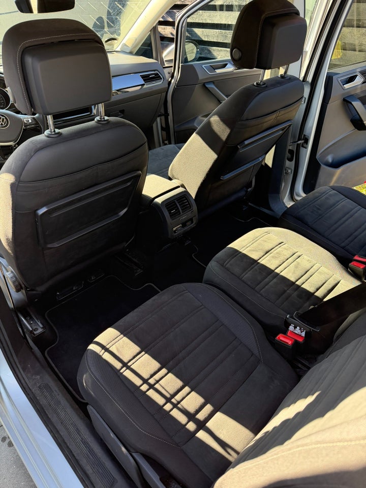 VW Touran 1,5 TSi 150 Highline DSG 7prs 5d