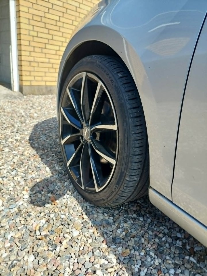 VW Golf VI 1,4 TSi 122 Comfortline 5d