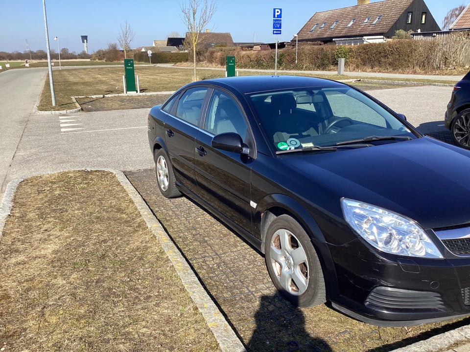 Opel Vectra 1,8 16V 140 Elegance 4d