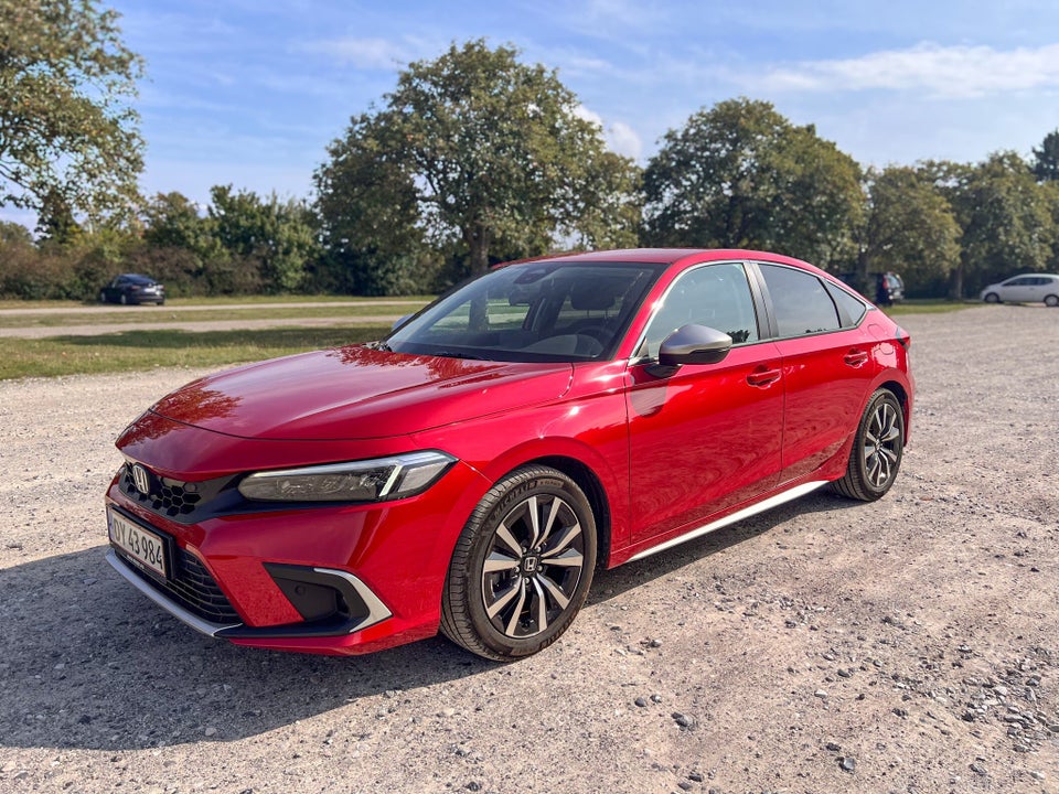 Honda Civic 2,0 e:HEV Elegance eCVT 5d