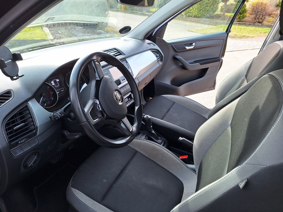 Skoda Fabia 1,0 TSi 110 Ambition Combi DSG 5d