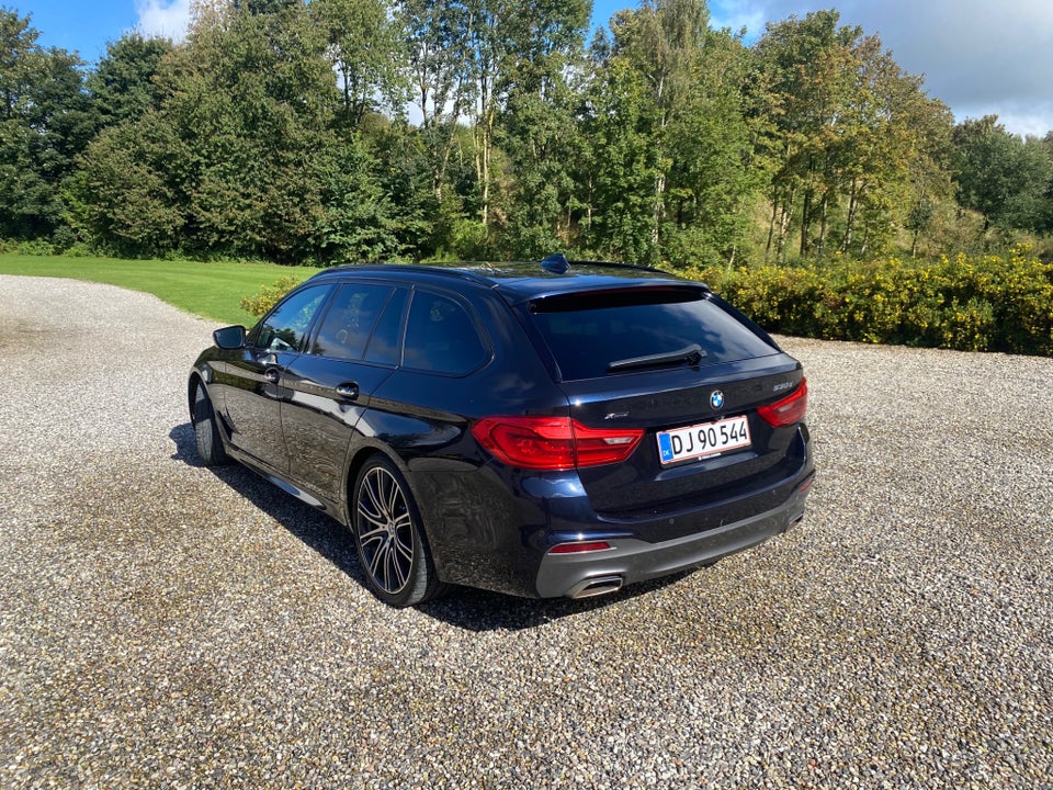 BMW 530d 3,0 Touring M-Sport xDrive aut. 5d