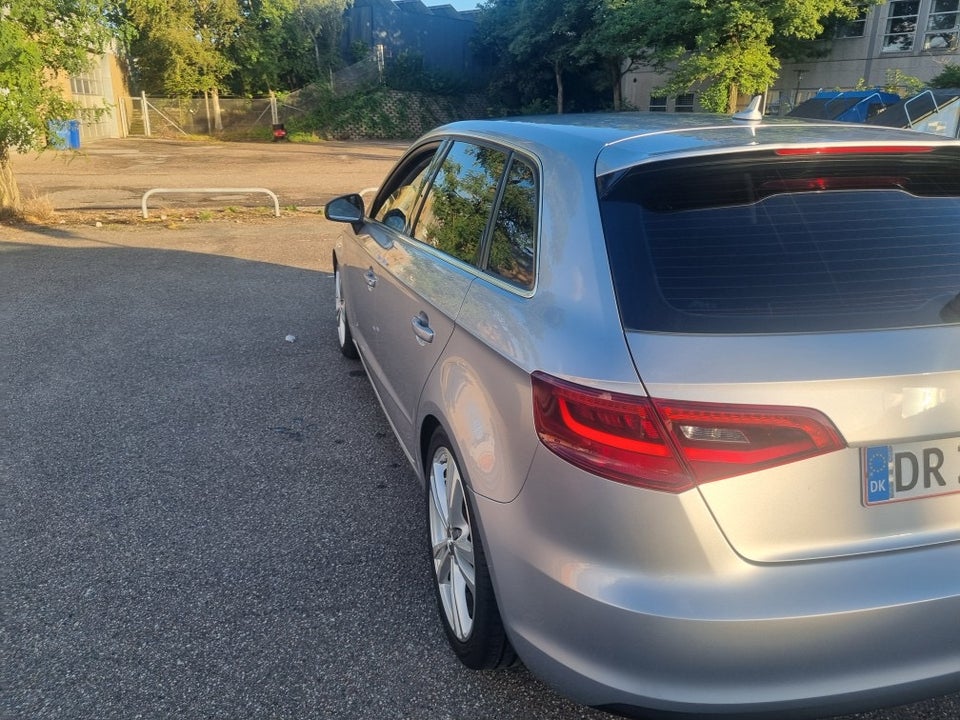 Audi A3 2,0 TDi 150 Ambition Sportback S-tr. 5d