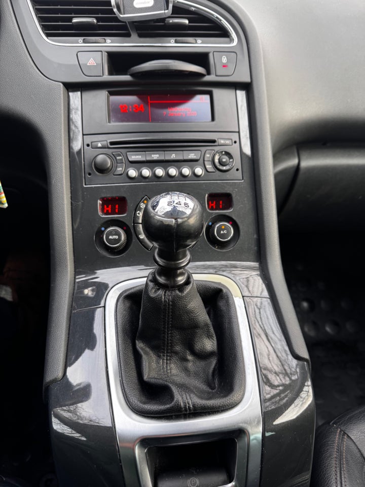 Peugeot 5008 2,0 HDi 150 Premium 7prs 5d