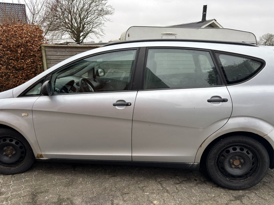 Seat Altea XL 1,6 Reference 5d