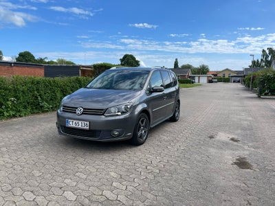 VW Touran 2,0 TDi 140 Highline BMT 7prs 5d