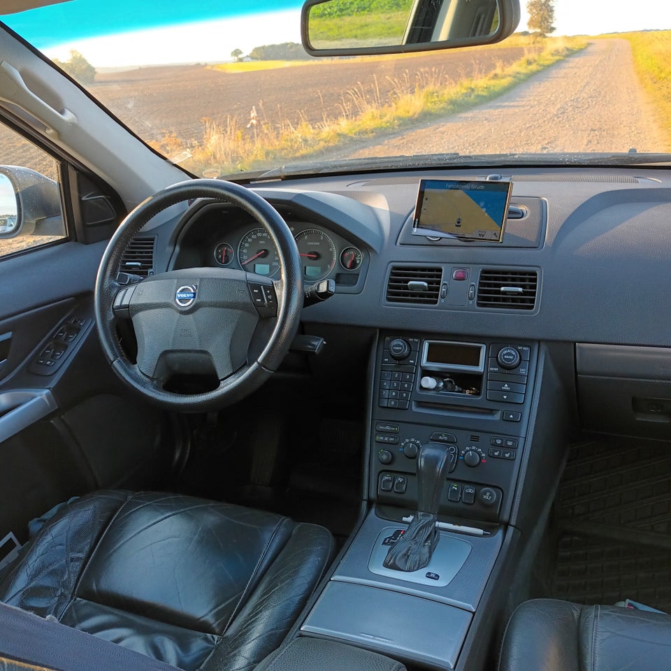 Volvo XC90 2,4 D5 185 Summum aut. AWD Van 5d