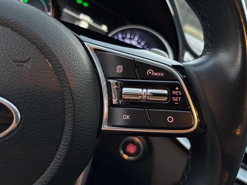Kia XCeed 1,6 PHEV Prestige DCT 5d