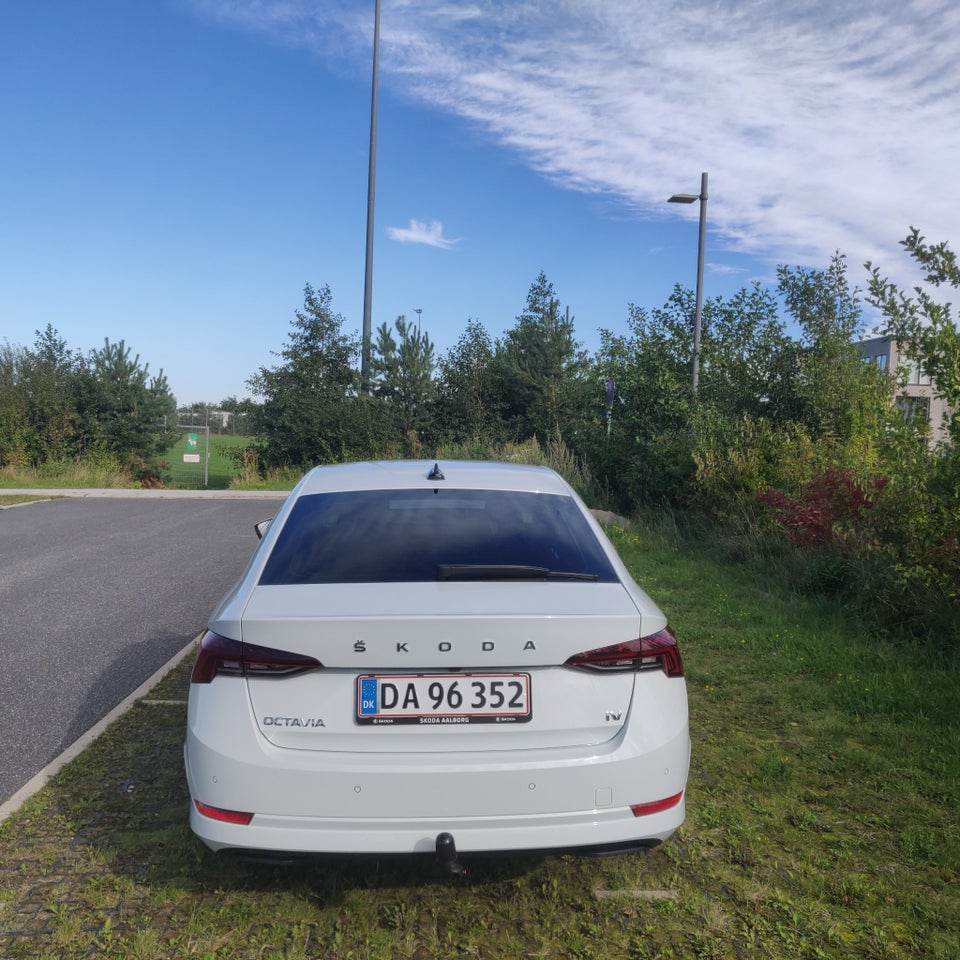 Skoda Octavia 1,4 TSi iV Plus DSG 5d