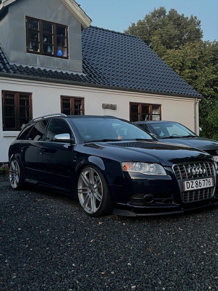 Audi S4 4,2 V8 Avant quattro 5d