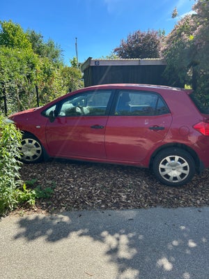 Toyota Auris 1,4 Luna+ 5d