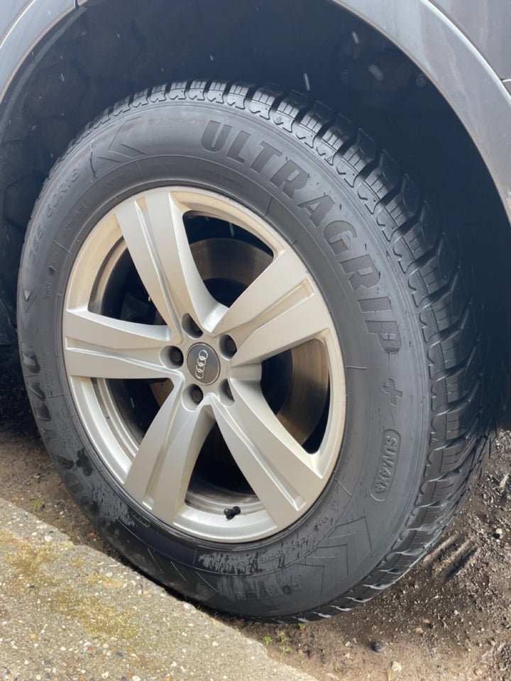 Audi Q7 3,0 TDi 272 quattro Tiptr. 7prs 5d