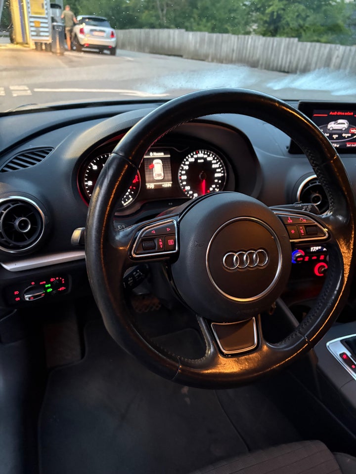 Audi A3 2,0 TDi 150 Sport S-tr. 3d