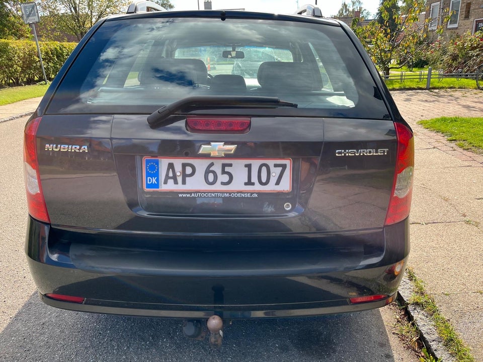 Chevrolet Nubira 1,6 Classic stc. 5d