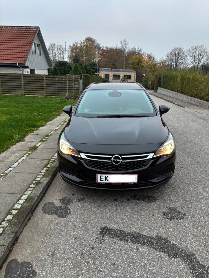Opel Astra 1,6 CDTi 136 Enjoy Sports Tourer 5d