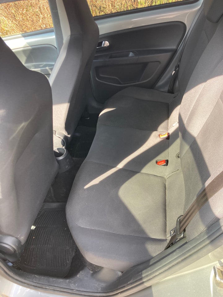 VW Up! 1,0 60 High Up! BMT 5d