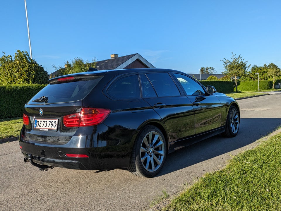 BMW 320d 2,0 Touring aut. 5d