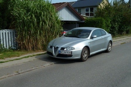 Alfa Romeo GT 2,0 JTS Lusso 3d