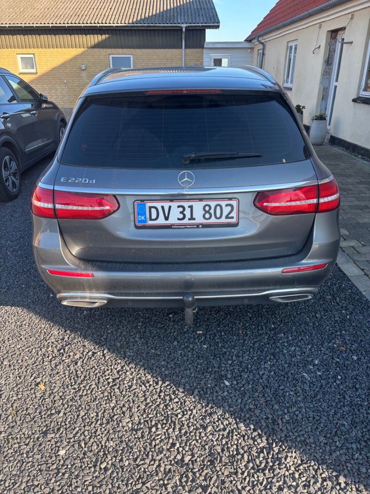 Mercedes E220 d 2,0 AMG Line stc. aut. 5d