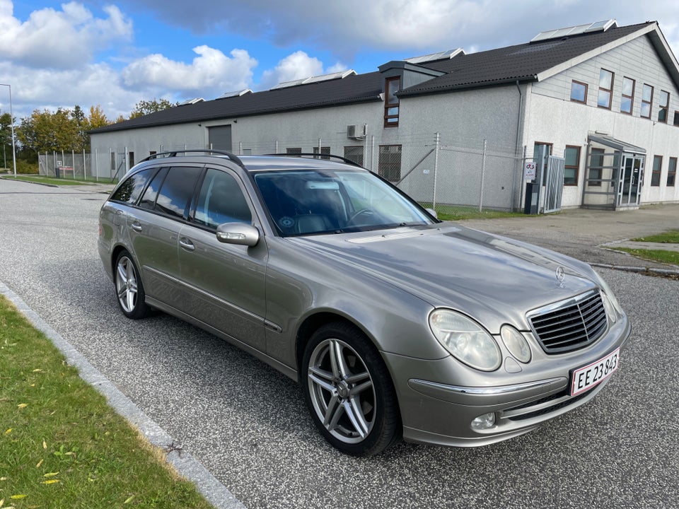 Mercedes E240 2,6 Avantgarde stc. aut. 5d