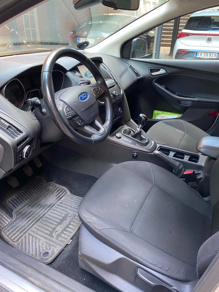Ford Focus 1,5 TDCi 120 ST-Line 5d