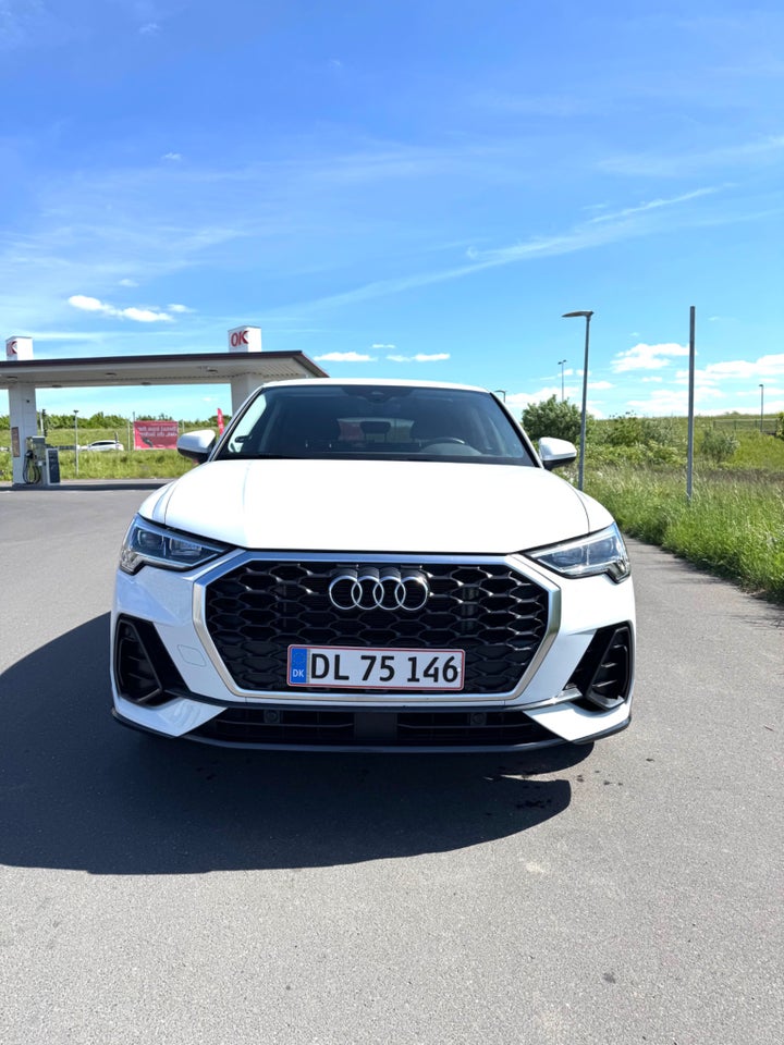 Audi Q3 45 TFSi e Attitude plus Sportback S-tr. 5d