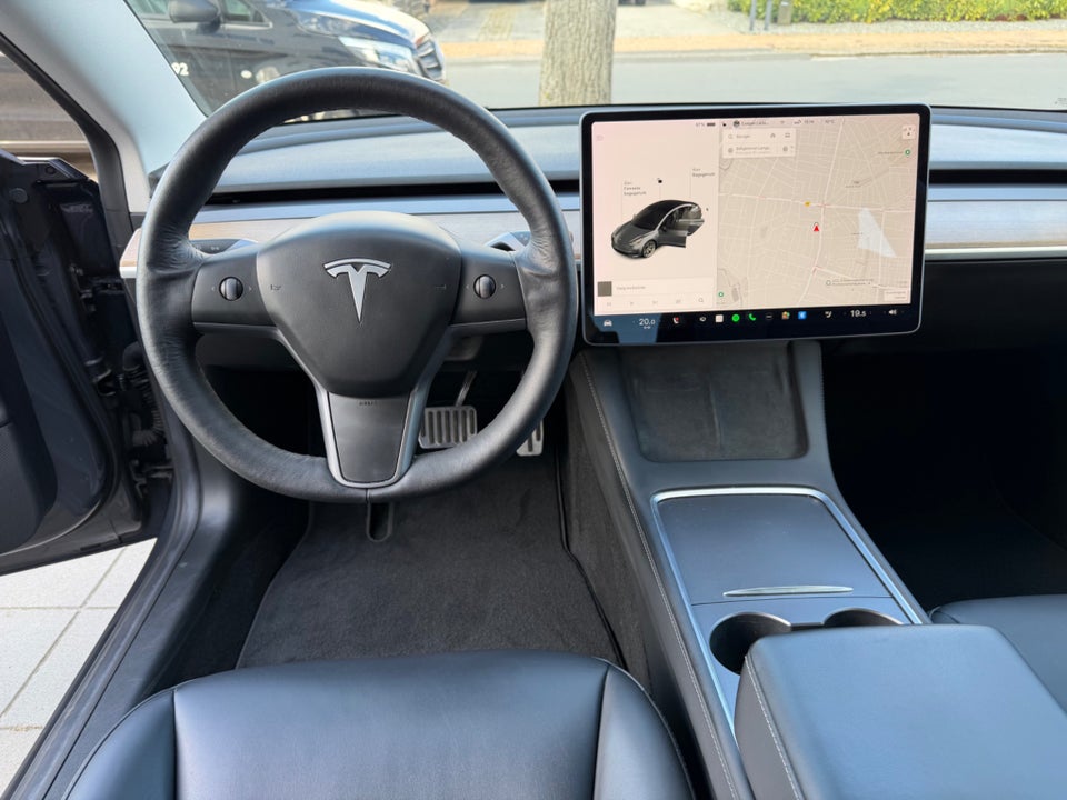 Tesla Model 3 Standard Range+ RWD 4d